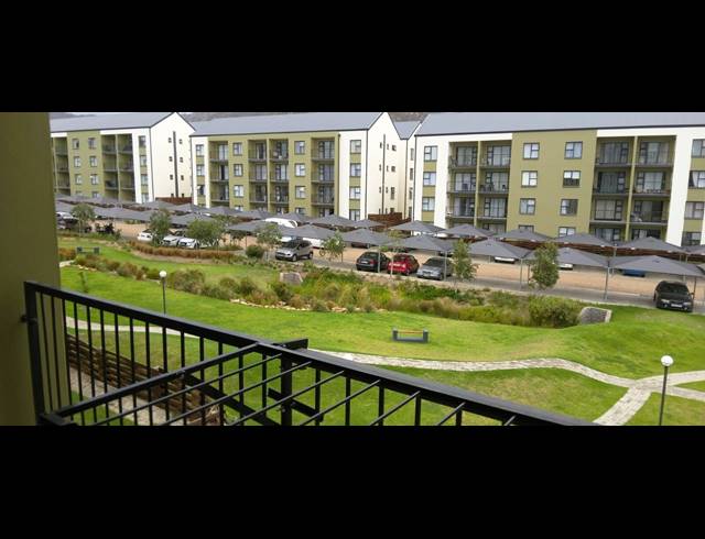 2 BEDROOM APARTMENT TO LET IN ADMIRALS PARK